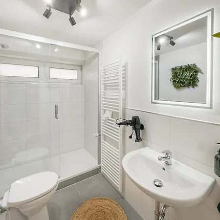 Urban Cozy - Apartment